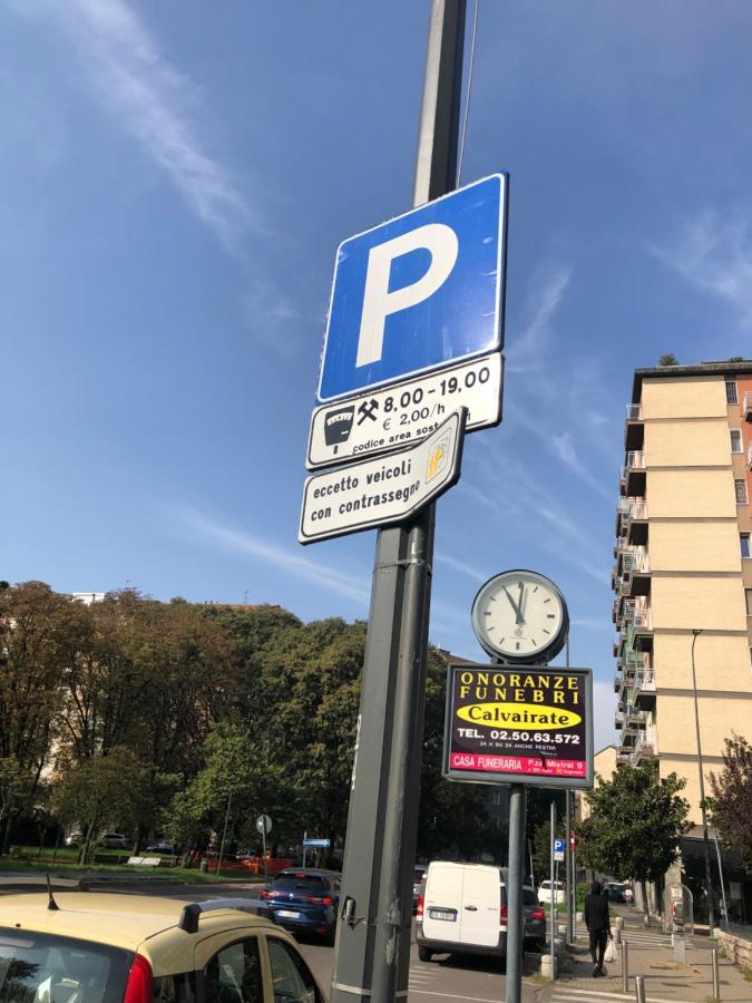 Elegante Appartamento Milano Linate Exteriör bild
